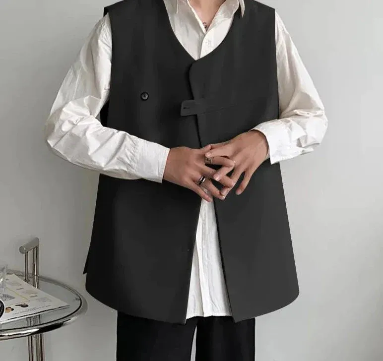 CHICMY 2024 Men Vests Solid Color V Neck Sleeveless Button Streetwear Korean Casual Waistcoats Men Fashion Thin Vests S-5XL