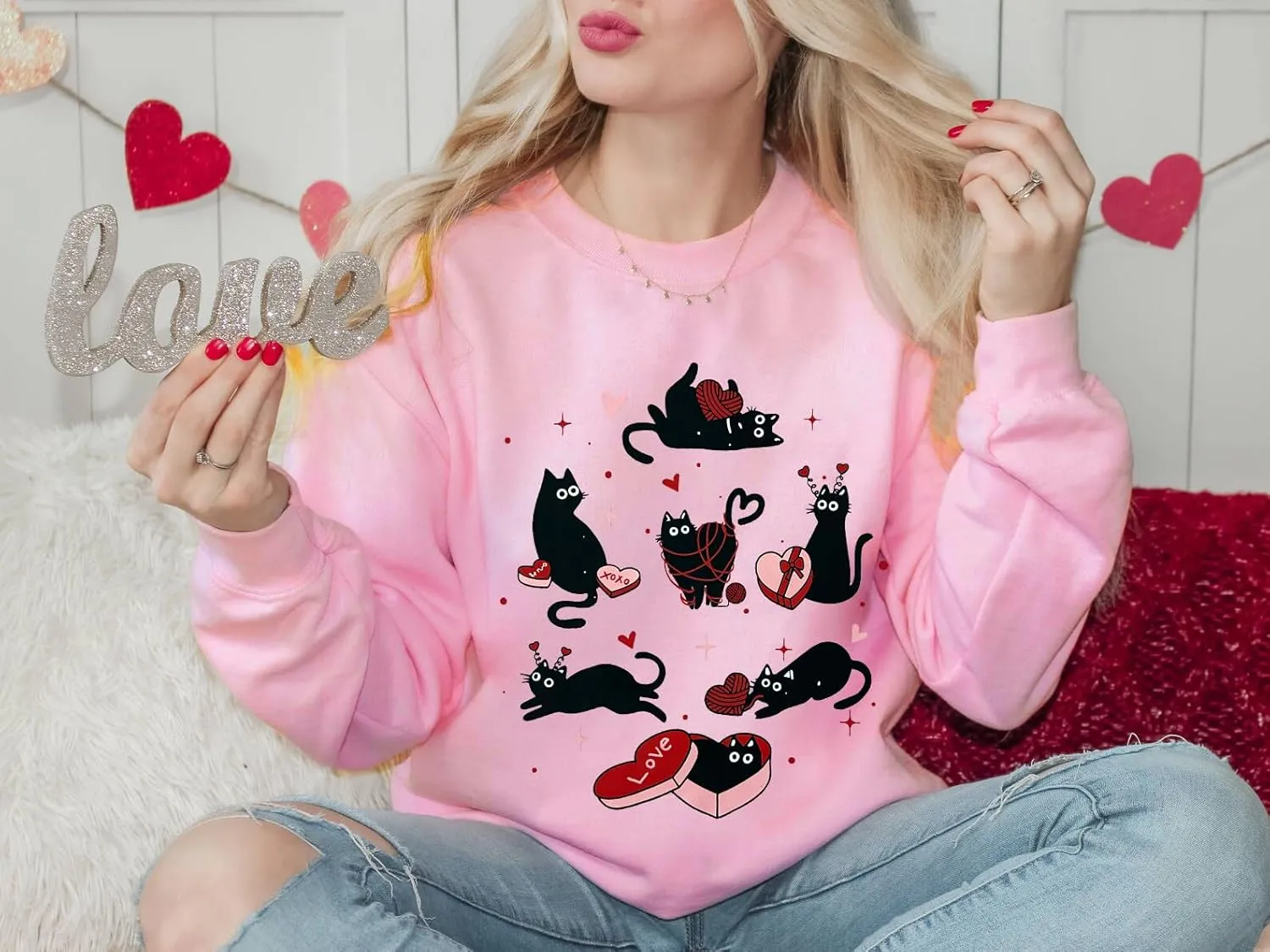 Meowy Valentines Sweatshirt for Womens Cute Black Cat Love Long Sleeve Shirt Love Heart Pullover Tops