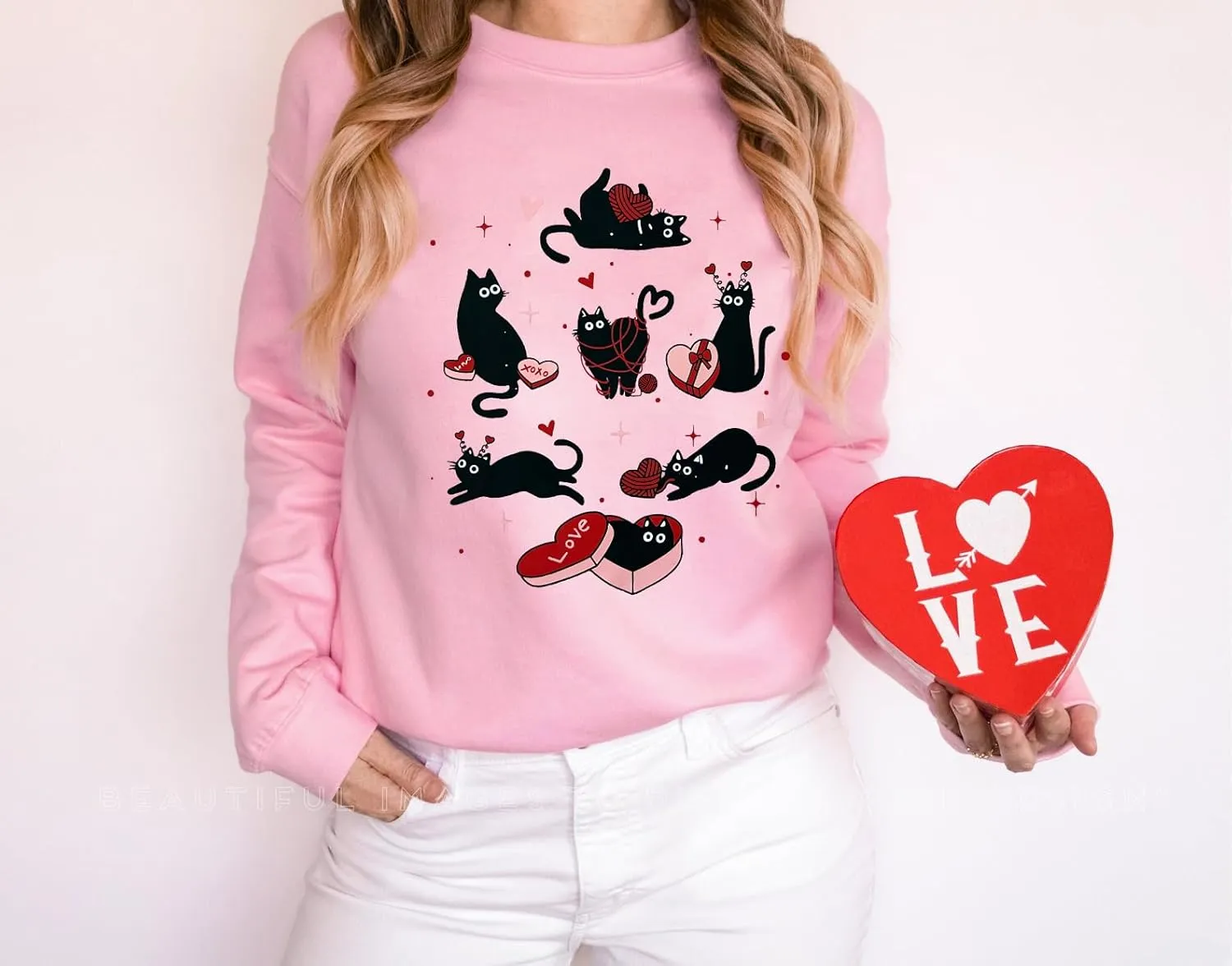 Meowy Valentines Sweatshirt for Womens Cute Black Cat Love Long Sleeve Shirt Love Heart Pullover Tops