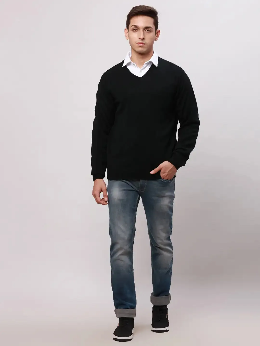 Park Avenue Men Black Regular Fit Solid Acrylic Full Sleeve V Neck Collar Pullovers