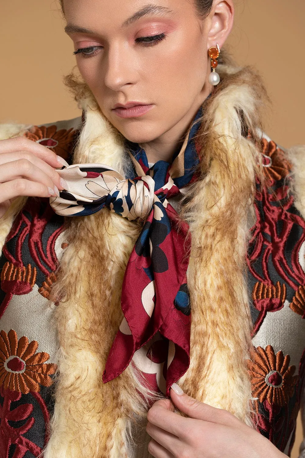 Sleeveless Folk Jacket