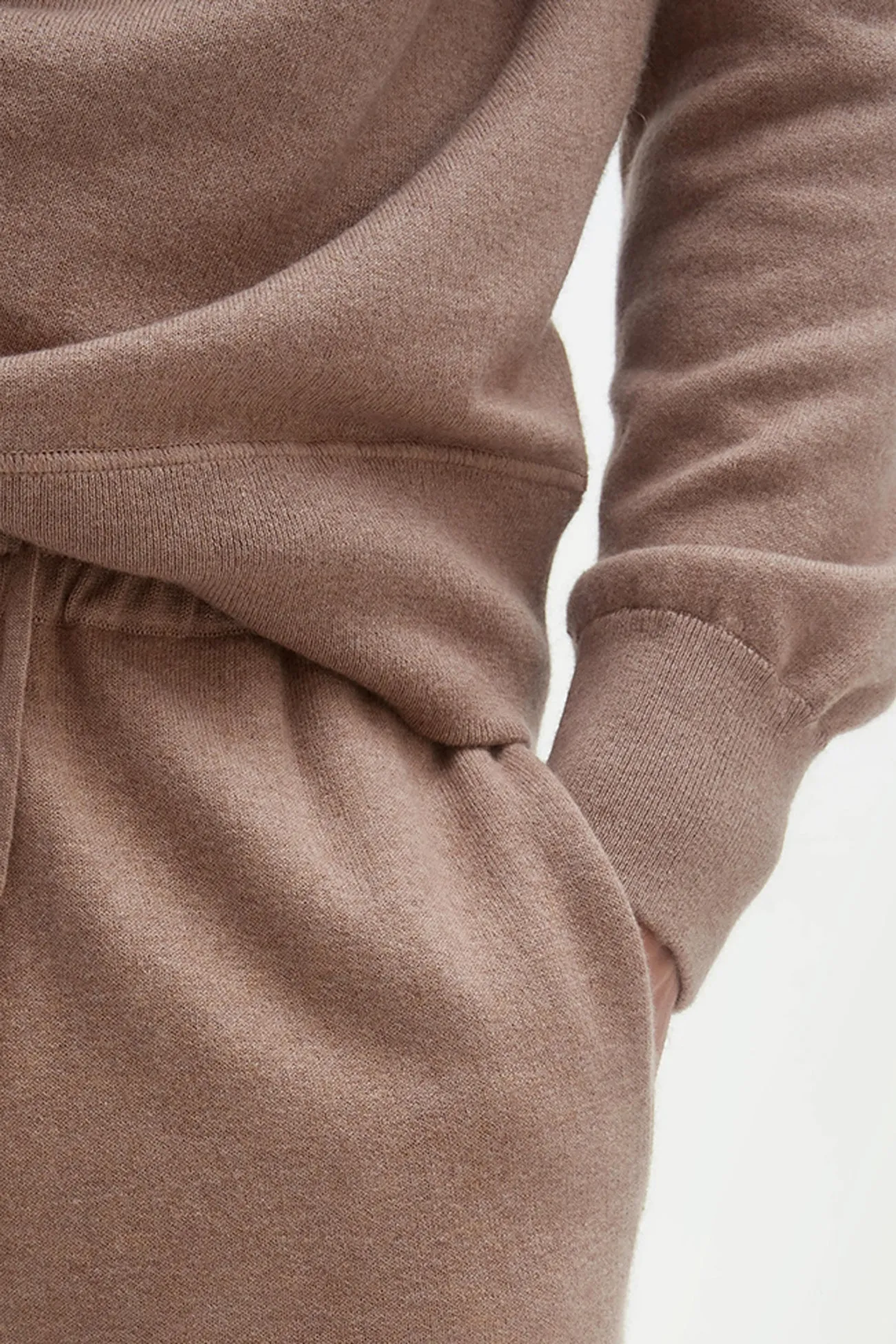 THEO CREWNECK PULLOVER