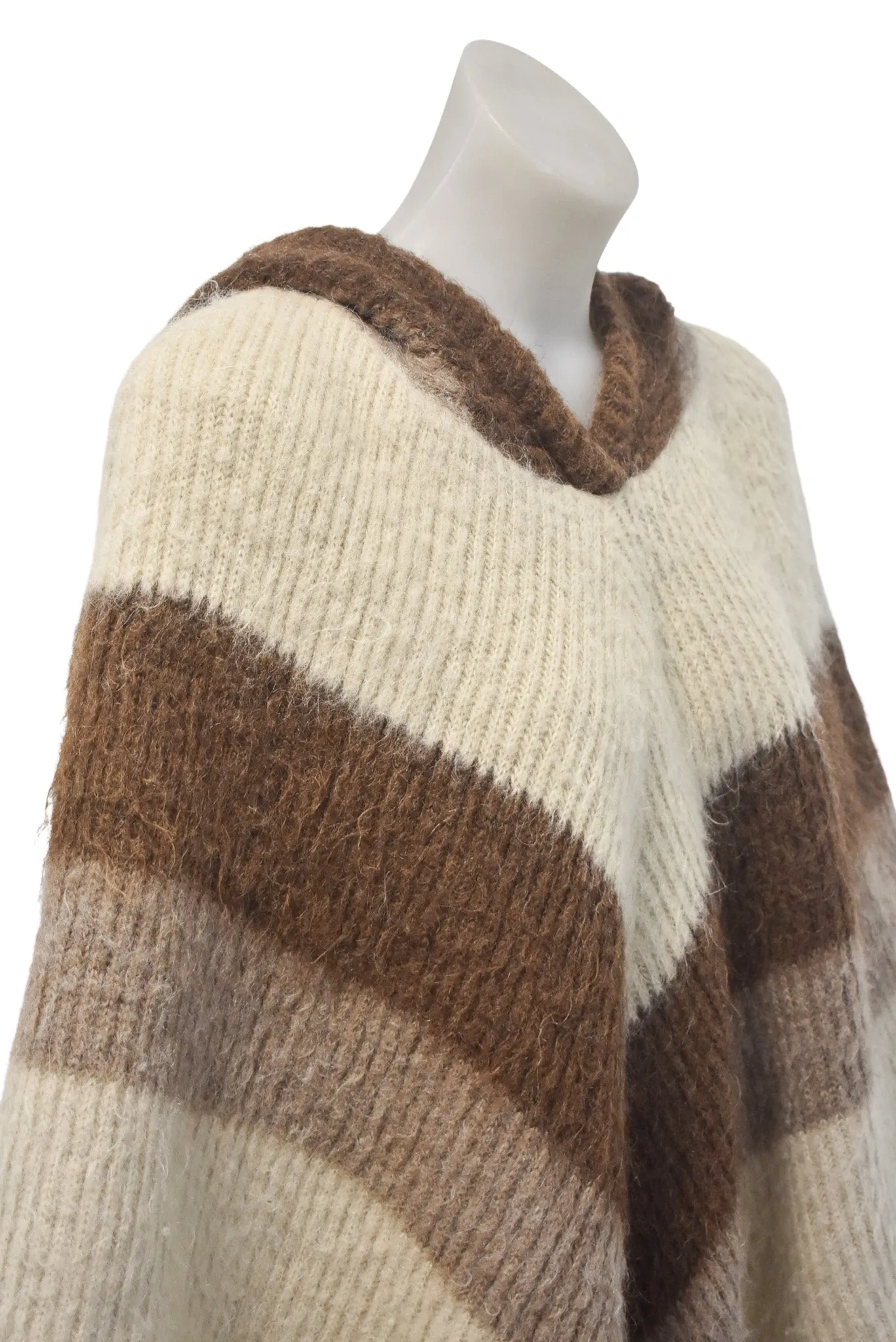 Vintage Eider knit Icelandic poncho, OSFM
